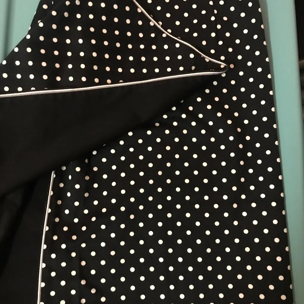 Black Poka Dot wrap skirt SZ 8 - Picture 4 of 5